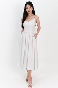 SALE EXCLUSIVE | Carlyn Corset-like Midaxi in White SALE EXCLUSIVE | Carlyn Corset-like Midaxi in White