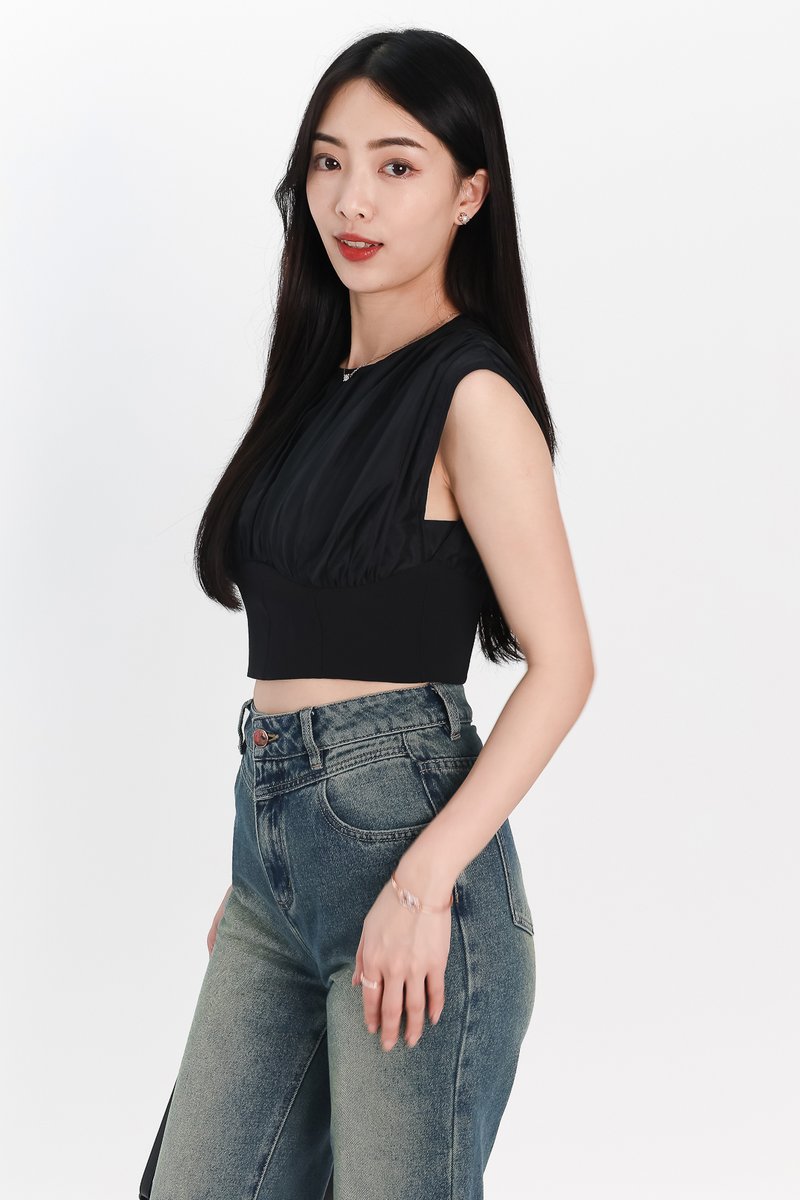 SALE EXCLUSIVE | Rei Ruched Top in Black SALE EXCLUSIVE | Rei Ruched Top in Black