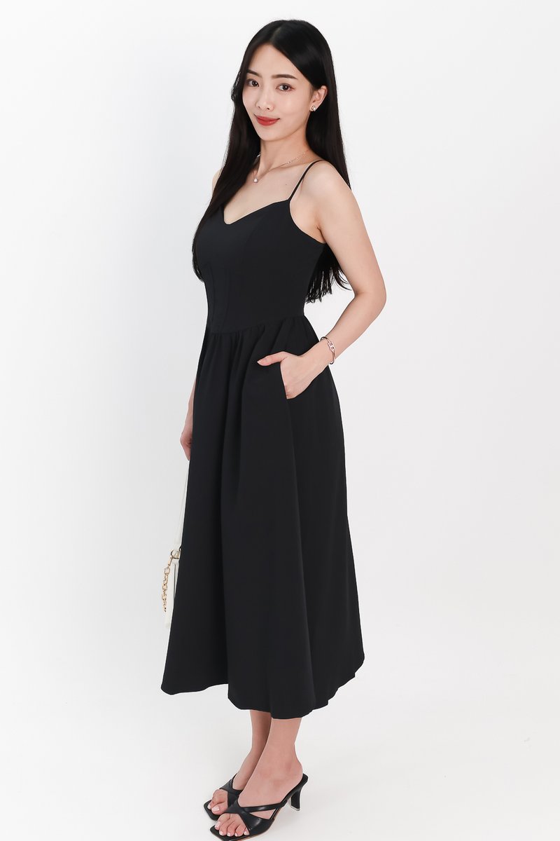 SALE EXCLUSIVE | Carlyn Corset-like Midaxi in Black