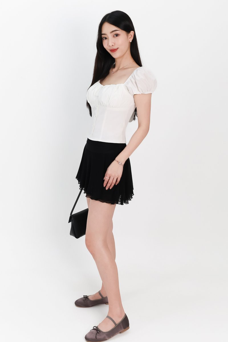 Sevyn Sleeved Top in White Sevyn Sleeved Top in White