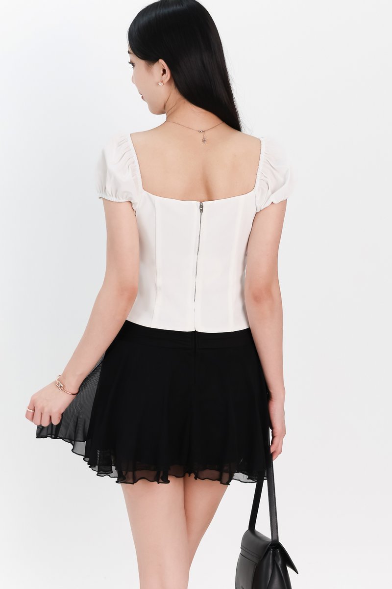 DEFECT | Sevyn Sleeved Top in White in S