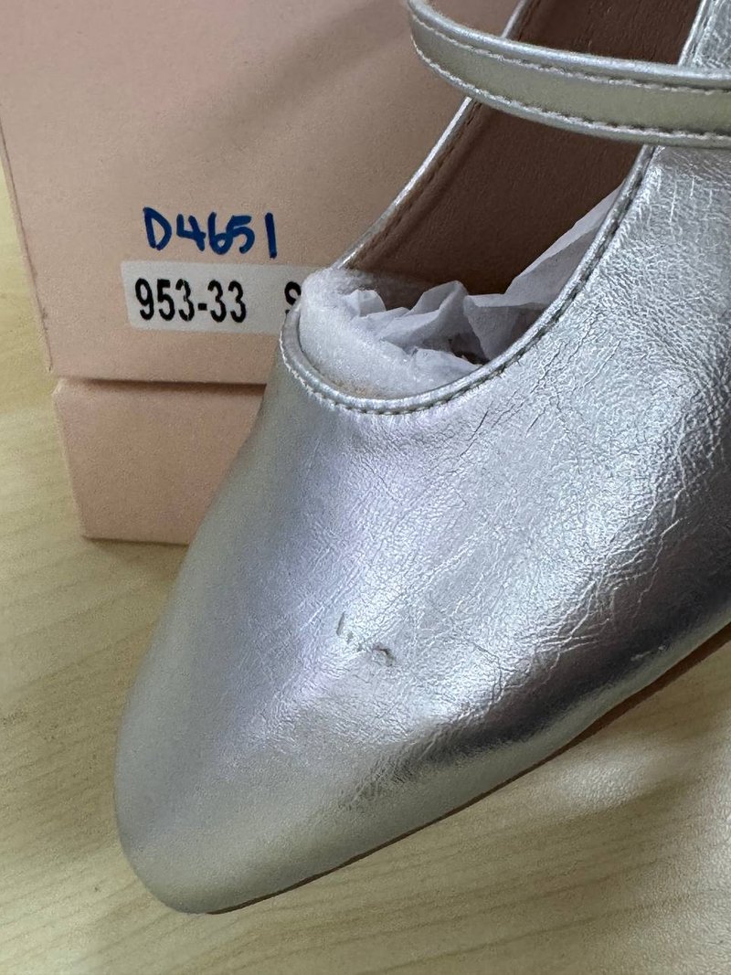 DEFECT | Sora Slingback Pumps in Silver in 40 DEFECT | Sora Slingback Pumps in Silver in 40