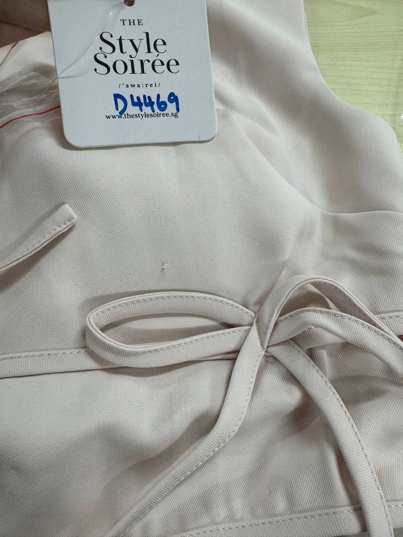 DEFECT | Brynn Bow Sleeveless Top in Light Pink in XS DEFECT | Brynn Bow Sleeveless Top in Light Pink in XS