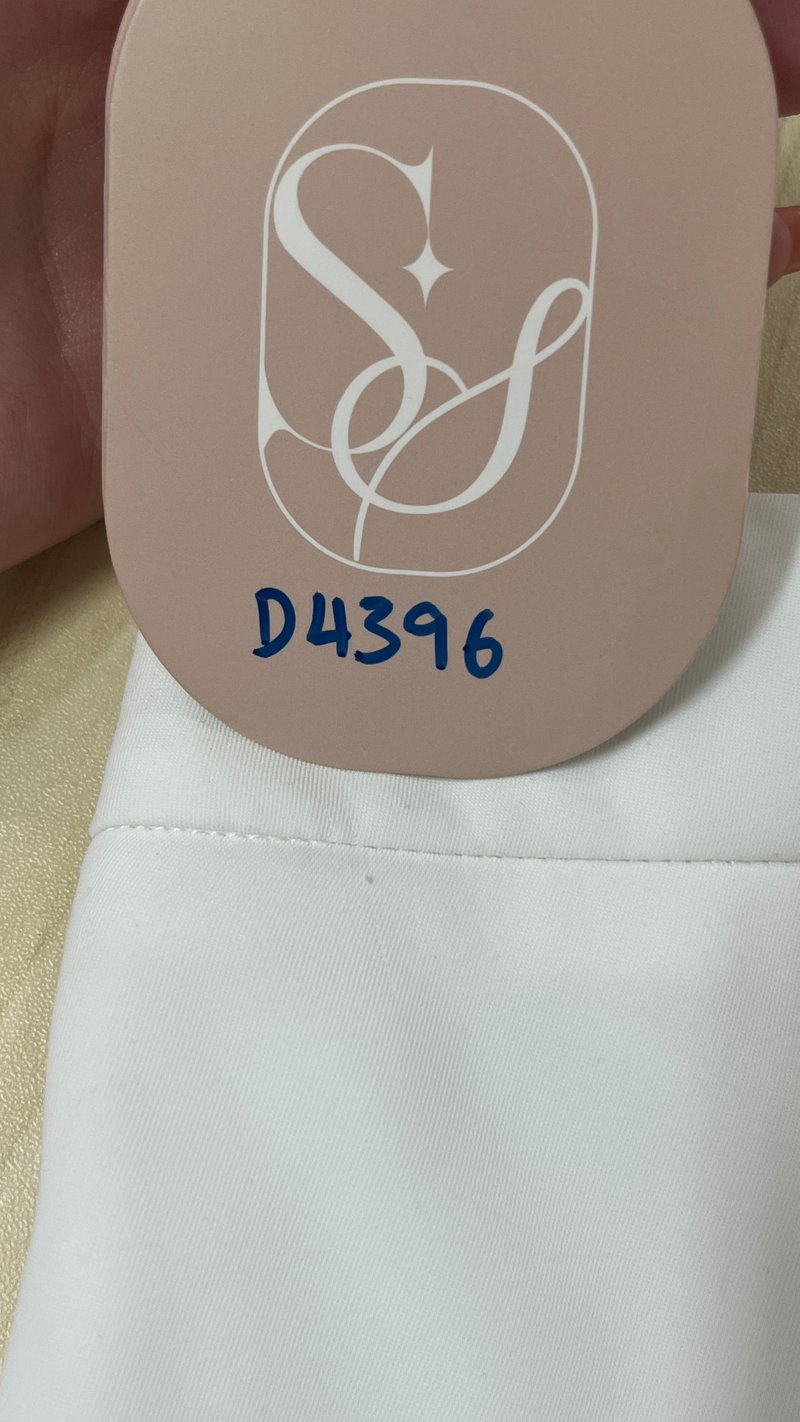 DEFECT | Mindie Mermaid Skirt in White ( Regular Length ) in M DEFECT | Mindie Mermaid Skirt in White ( Regular Length ) in M