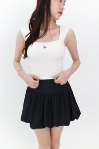 DEFECT | Ena Embroidery Crop Top in White in S DEFECT | Ena Embroidery Crop Top in White in S