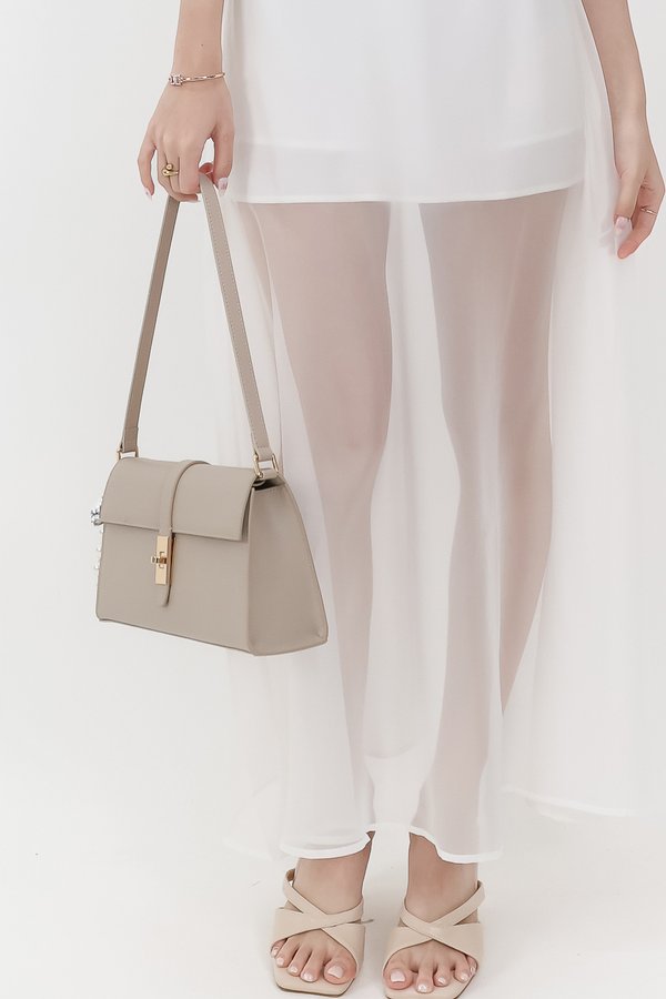 RESTOCKS | Tess Twist Lock Shoulder Bag in Etoupe