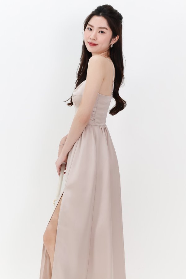 DEFECT | Terella Twist Knot Dress in Champagne Blush in XXS