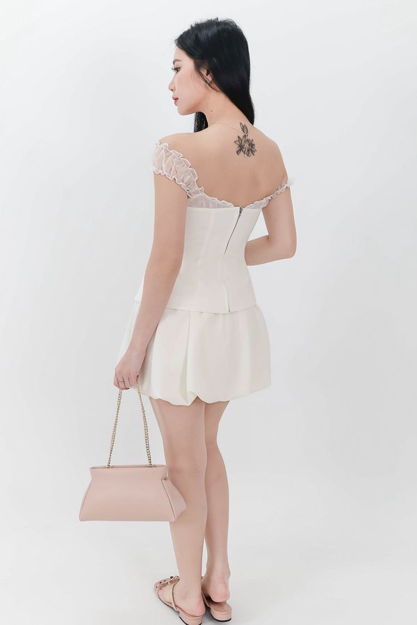 DEFECT | Cindi Co-ord Bubble Skorts V2 in Cream White in XL