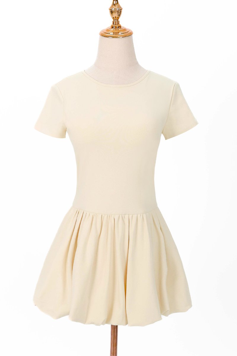 Serla Sleeved Bubble Romper Dress in Pastel Yellow