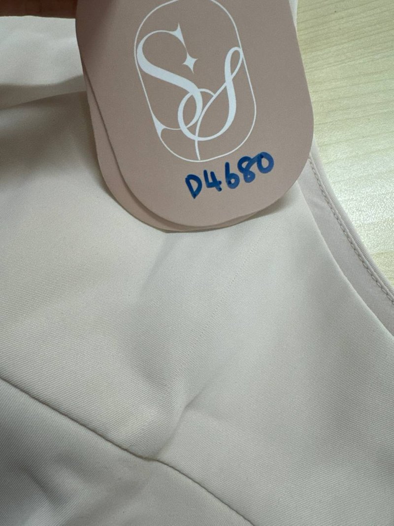 DEFECT | Chernise Co-ord V Hem Top in Ecru in L DEFECT | Chernise Co-ord V Hem Top in Ecru in L