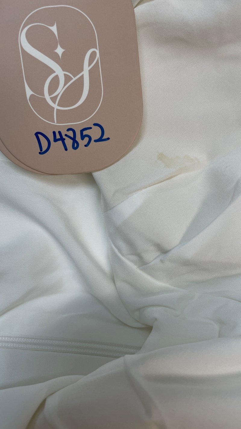 DEFECT | Tabitha Thick Straps Corset Midaxi in White in S