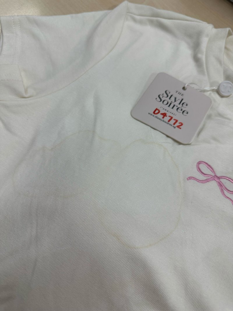 DEFECT | Raye Ribbon Embroidery Padded Tee in White x Cool Pink in M