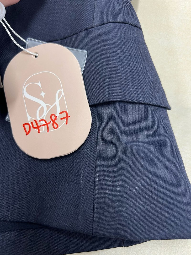 DEFECT | Scarlet Sweetheart Button Top in Midnight in XS DEFECT | Scarlet Sweetheart Button Top in Midnight in XS