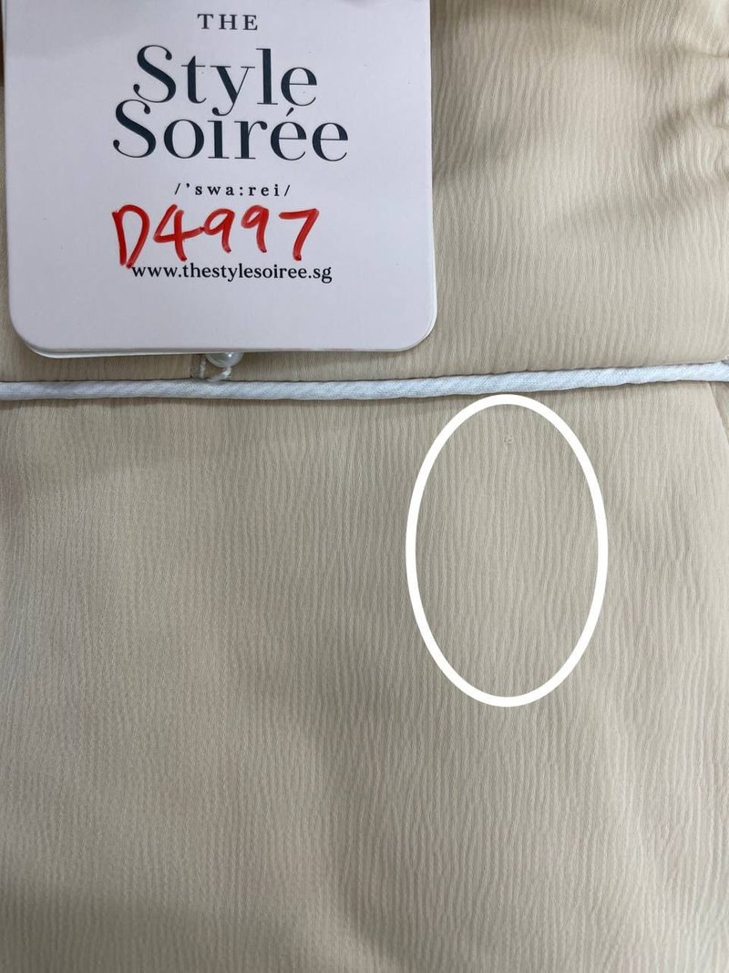 DEFECTS | Palline Pearl Midi in Champagne Gold in M