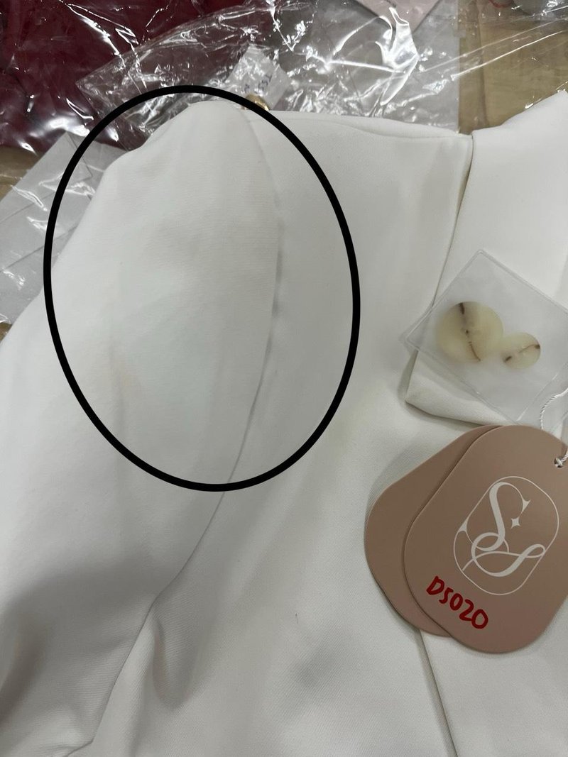 DEFECT | Catarina Co-ord Belted Blazer in White in M DEFECT | Catarina Co-ord Belted Blazer in White in M