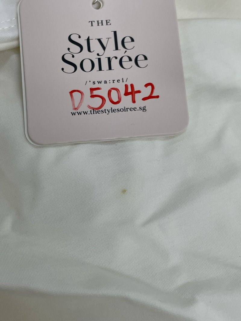 DEFECT | Tanrine Toga Midaxi in White in XS DEFECT | Tanrine Toga Midaxi in White in XS