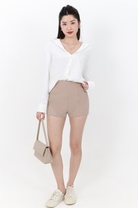 Kaline Highwaist Shorts V2 in Light Brown Kaline Highwaist Shorts V2 in Light Brown