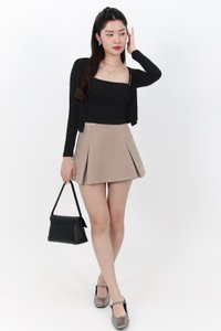 Fanny Flare Skorts in Soft Brown