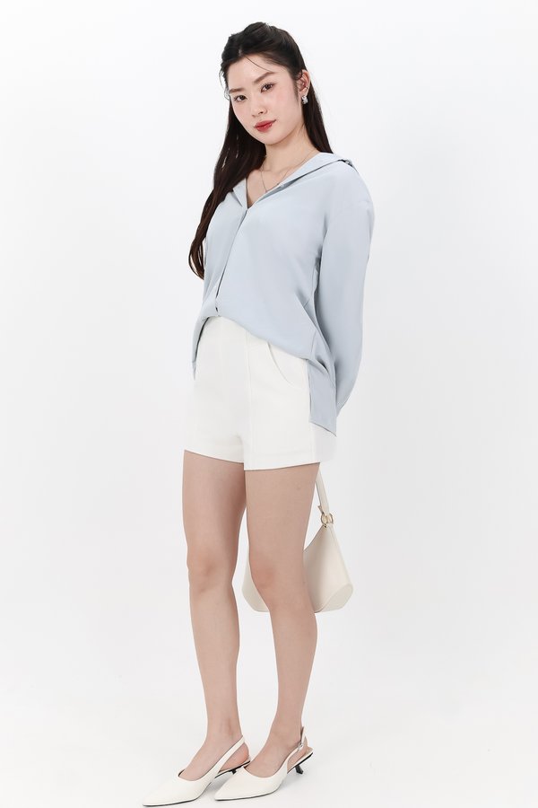 DEFECT | Kaline Highwaist Shorts V2 in White in XXS