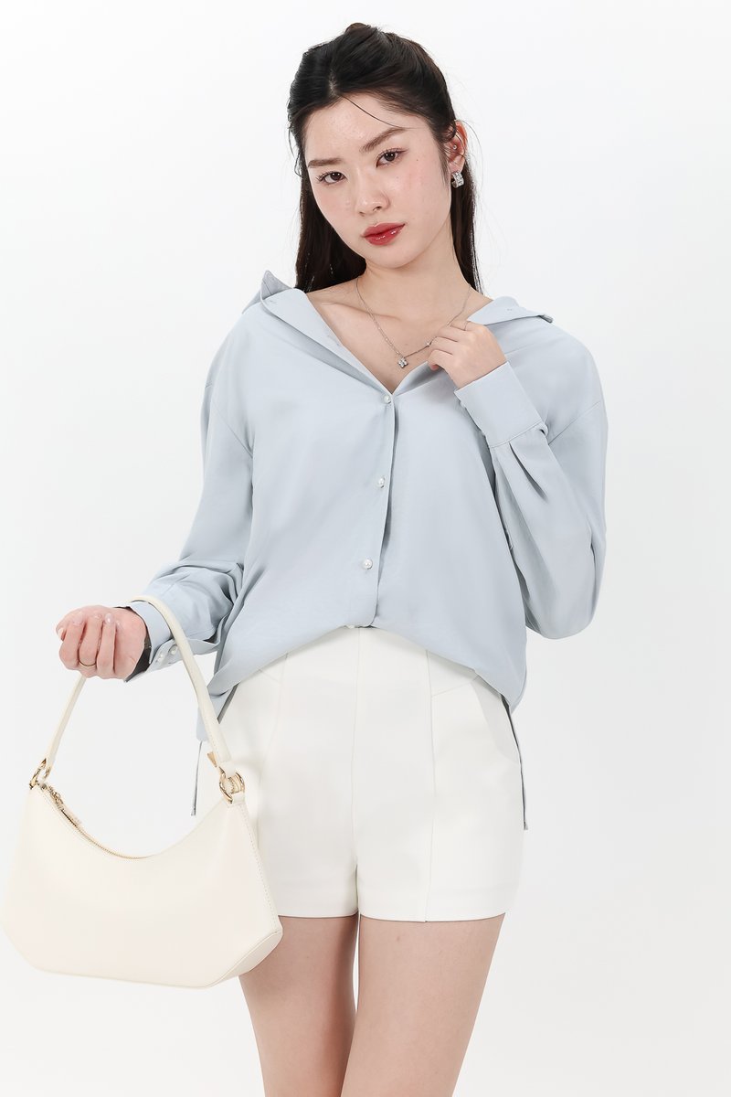 DEFECT | Kaline Highwaist Shorts V2 in White in XS