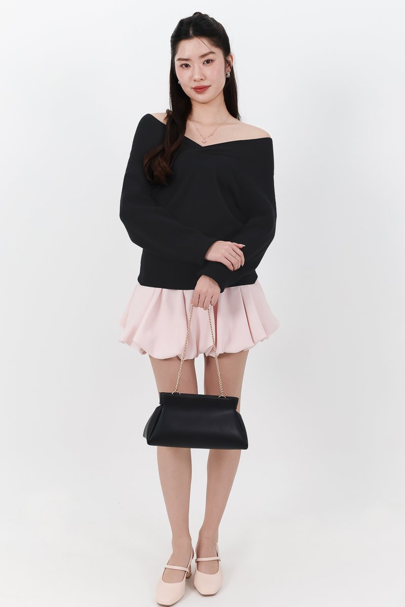 Odella Oversized Sweater Top in Black