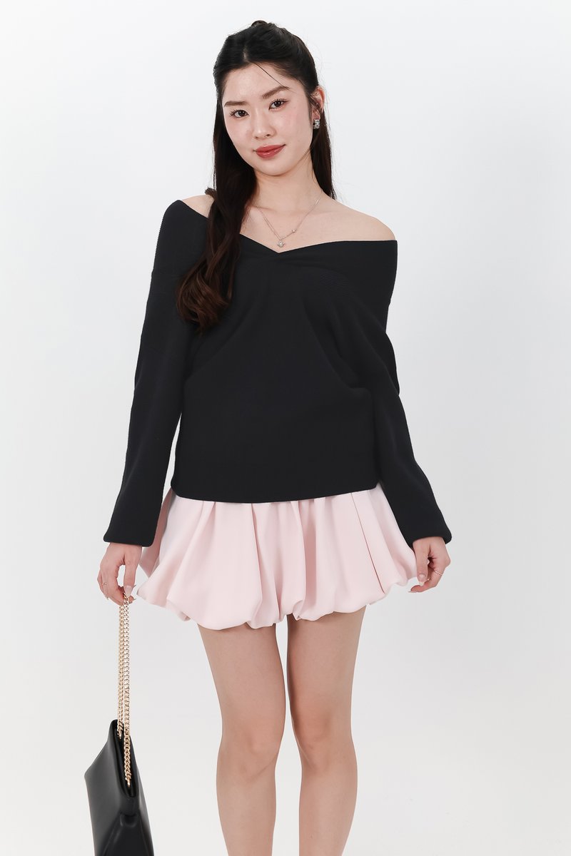 Odella Oversized Sweater Top in Black