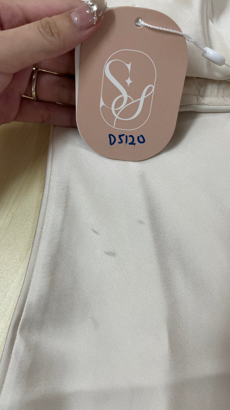 DEFECT | Chelsea Co-ord Satin Skirt in Champagne ( Petite Length ) in M