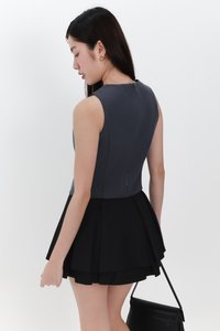 Dahae Double Tiered Pleated Skorts in Black