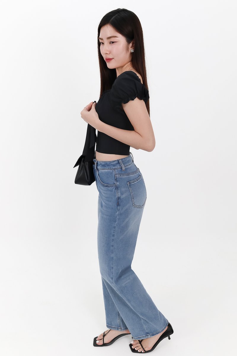 Solla Straight Cut Denim Jeans in Light Wash ( Regular Length ) Solla Straight Cut Denim Jeans in Light Wash ( Regular Length )