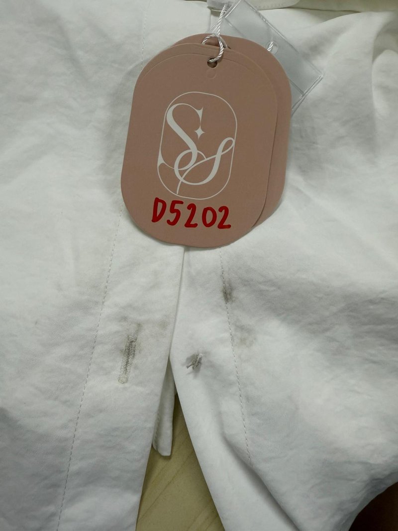 DEFECT | Tasha Textured Tie Shirt in White in M