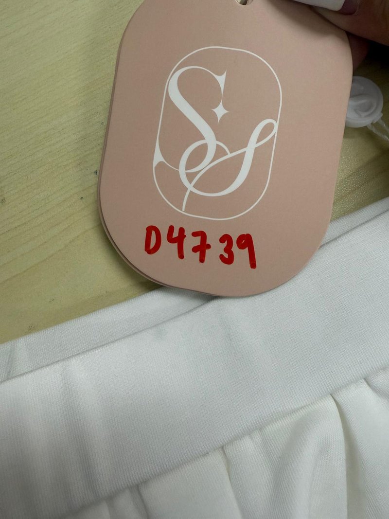 DEFECT | Carina Co-ord Pleated Skorts in White in XL DEFECT | Carina Co-ord Pleated Skorts in White in XL