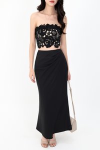 Odenne Overlap Ruched Midi Skirt in Black ( Regular Length )