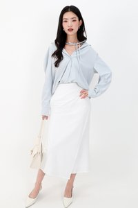 DEFECT | Odenne Overlap Ruched Midi Skirt in White ( Petite Length ) in XS