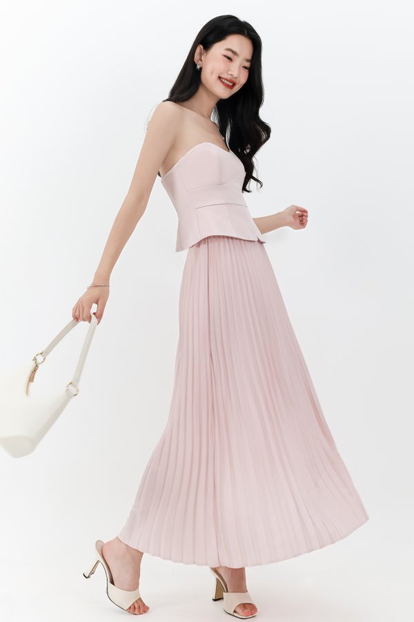 Cecelia Co-ord Pleated Skirt in Pastel Pink ( Petite Length )