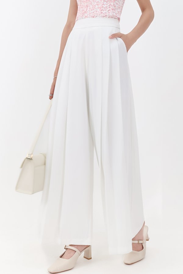 Pixa Pleated Highwaist Pants in White ( Regular Length )