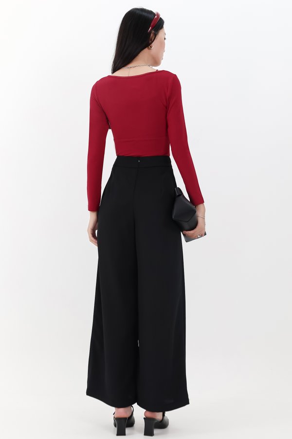 DEFECT | Lara Layered Sleeved Top in Cherry Red in S