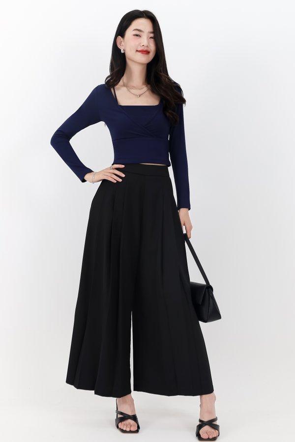 Pixa Pleated Highwaist Pants in Black ( Petite Length )