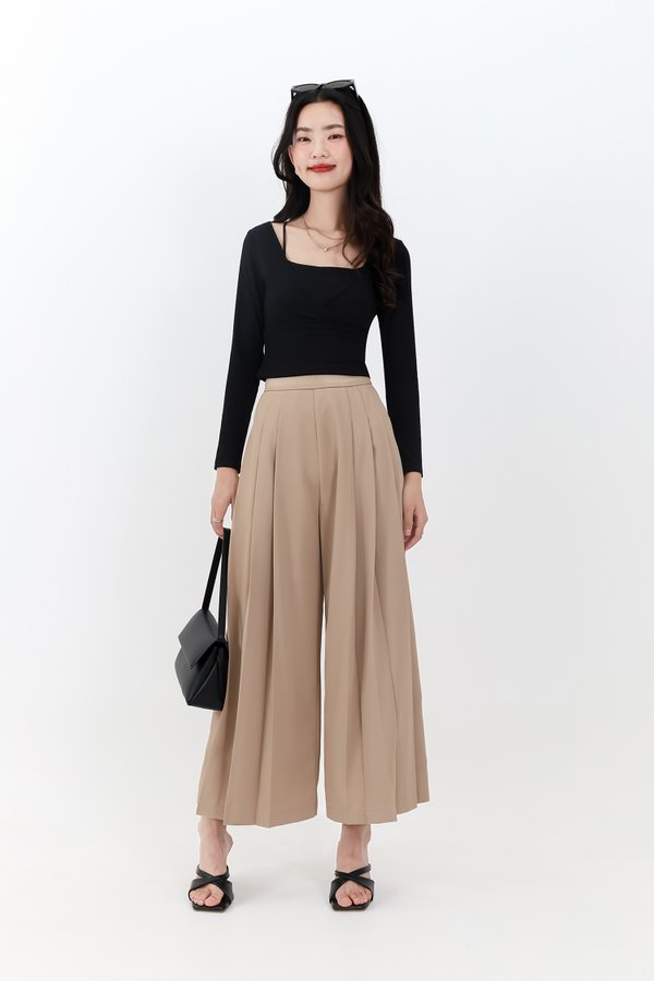 Pixa Pleated Highwaist Pants in Light Brown ( Petite Length )