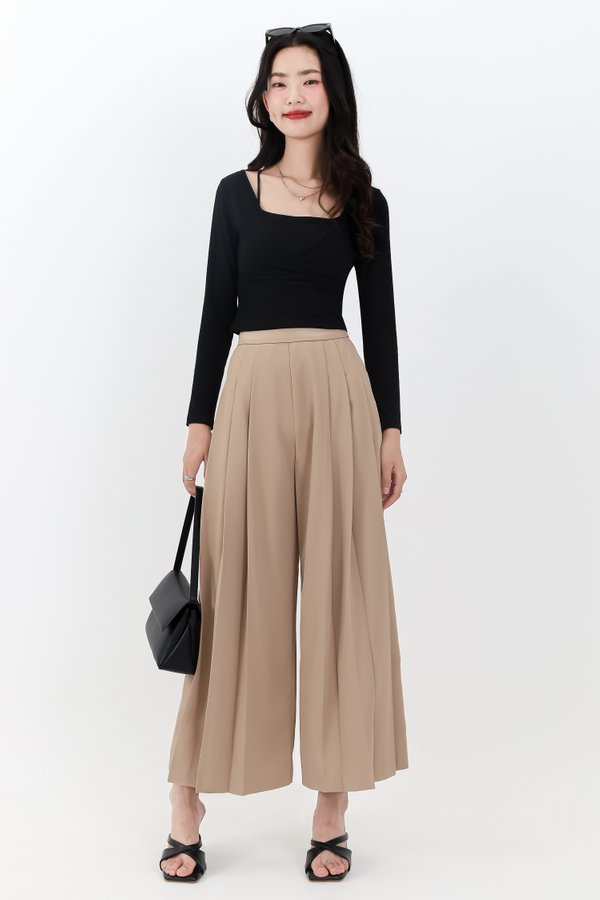Pixa Pleated Highwaist Pants in Light Brown ( Petite Length )