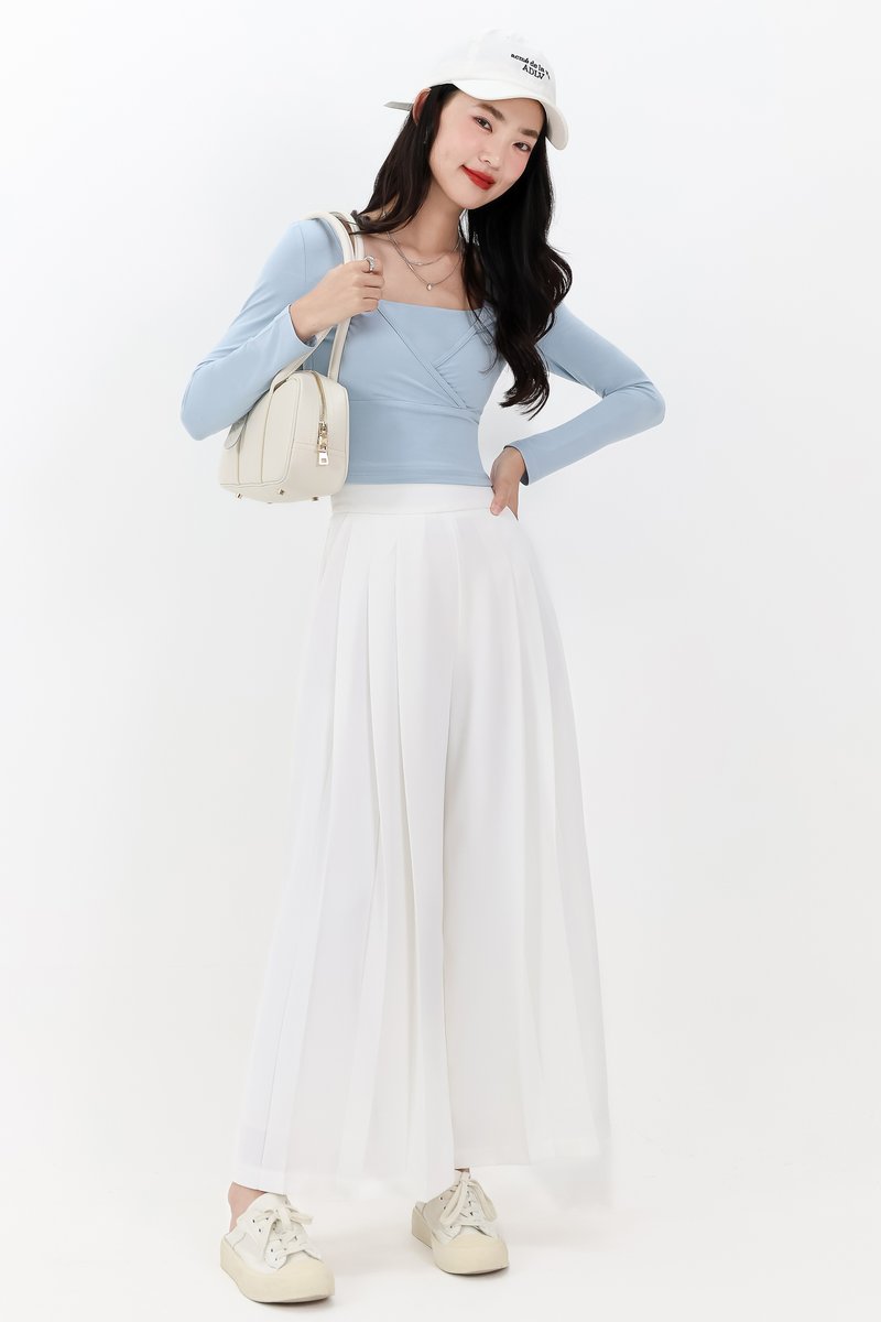 Pixa Pleated Highwaist Pants in White ( Petite Length )