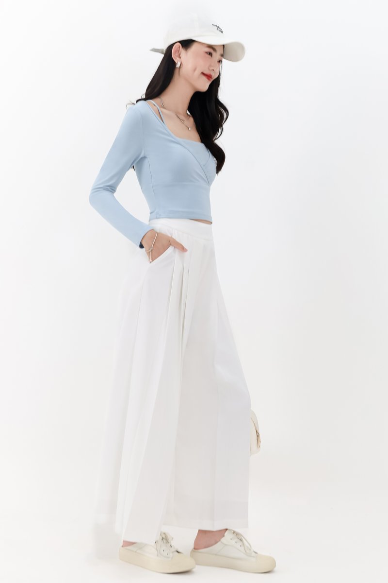 Pixa Pleated Highwaist Pants in White ( Petite Length )