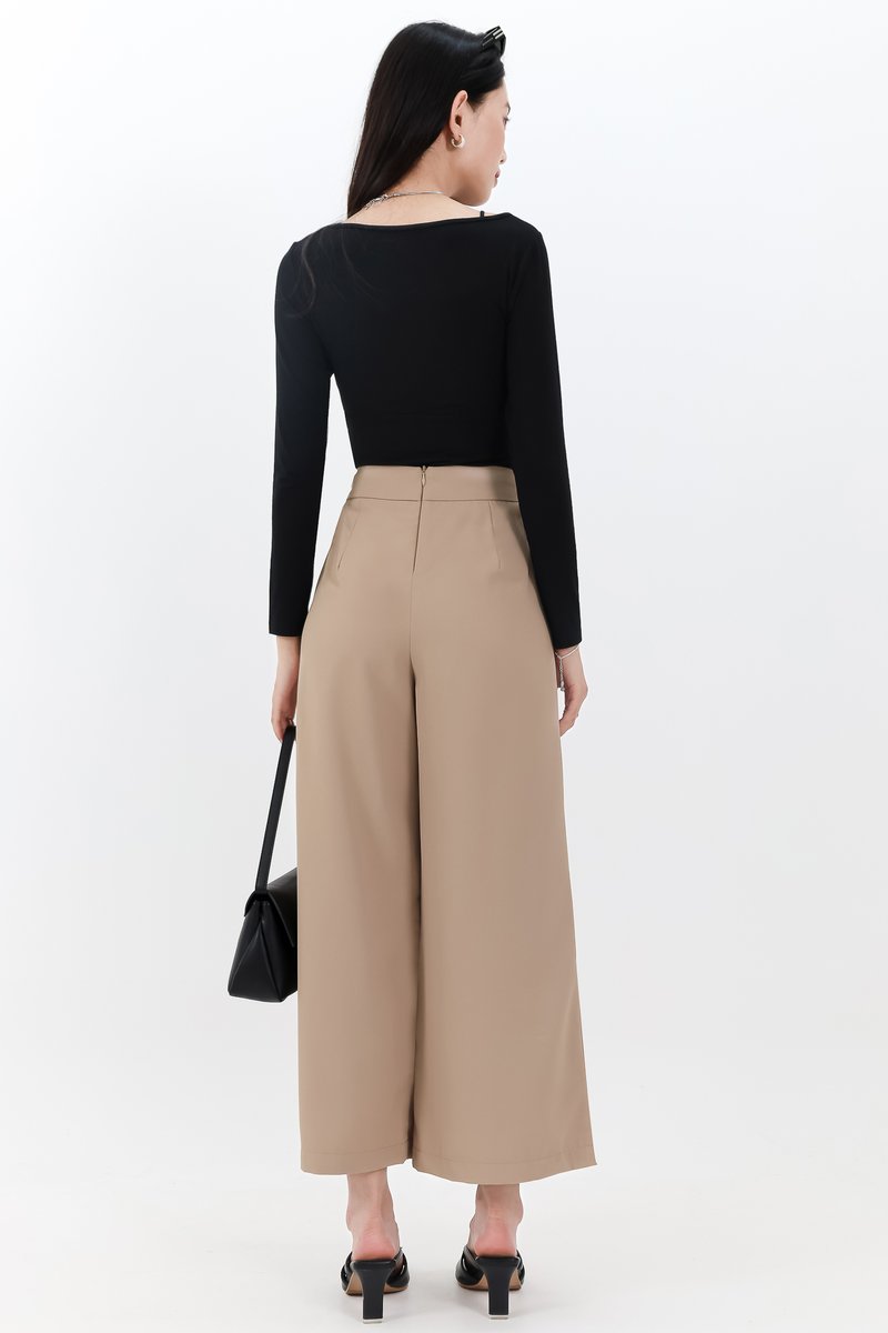 RESTOCKS 2 | Lara Layered Sleeved Top in Black