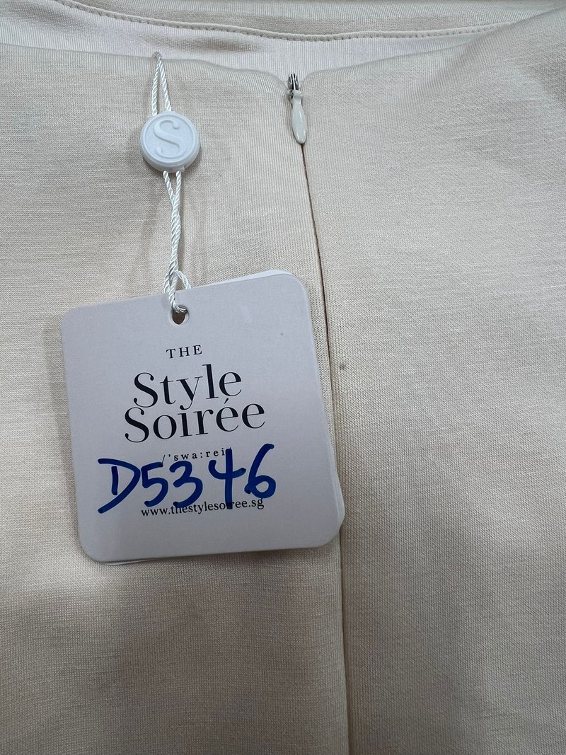 DEFECT | Rianne Ruched Midi Dress in Cream in XL