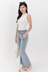Fae Fit & Flare Denim Jeans V2 in Light Wash ( Petite Length ) Fae Fit & Flare Denim Jeans V2 in Light Wash ( Petite Length )