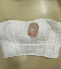 DEFECT | Evelyn Embossed Floral Top in White in M