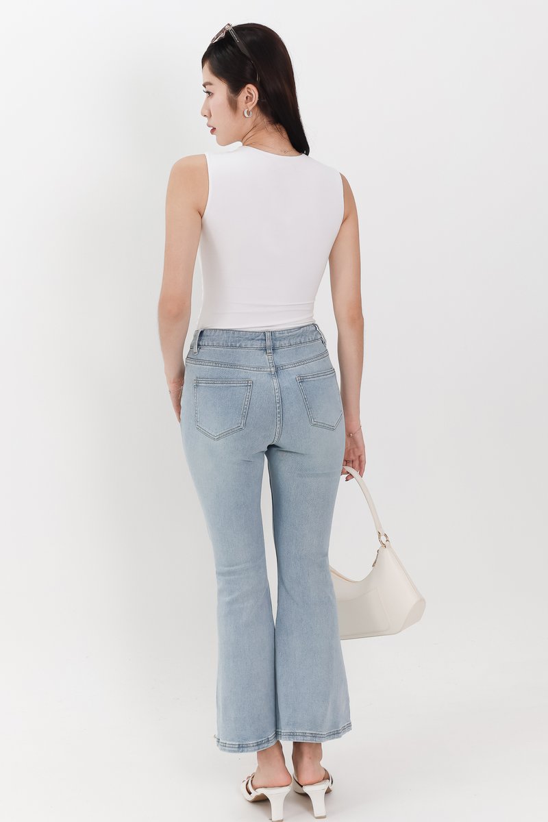 Fae Fit & Flare Denim Jeans V2 in Light Wash ( Petite Length ) Fae Fit & Flare Denim Jeans V2 in Light Wash ( Petite Length )