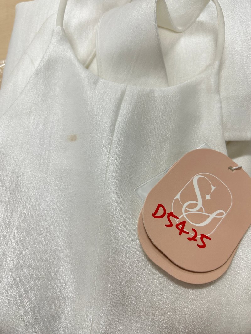 DEFECT | Heryn Halter Tie Back Dress in White in XS DEFECT | Heryn Halter Tie Back Dress in White in XS