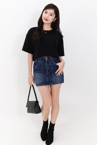 Danny Double Button Denim Skorts in Dark Wash