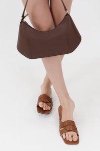 Skye Summer Flats in Brown