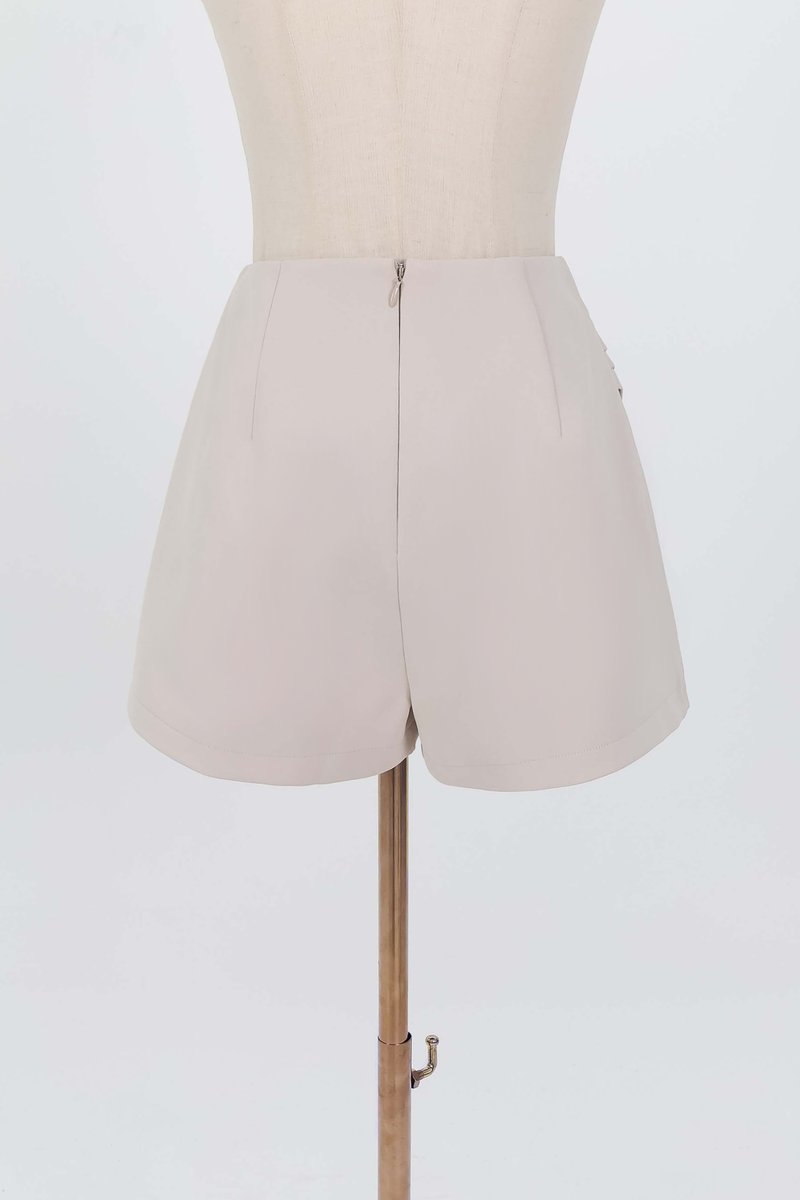 Rumi Ruched Skorts in Nude Grey
